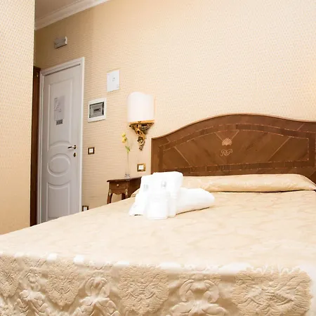 Гостевой дом Bq House Trevi Luxury Рим